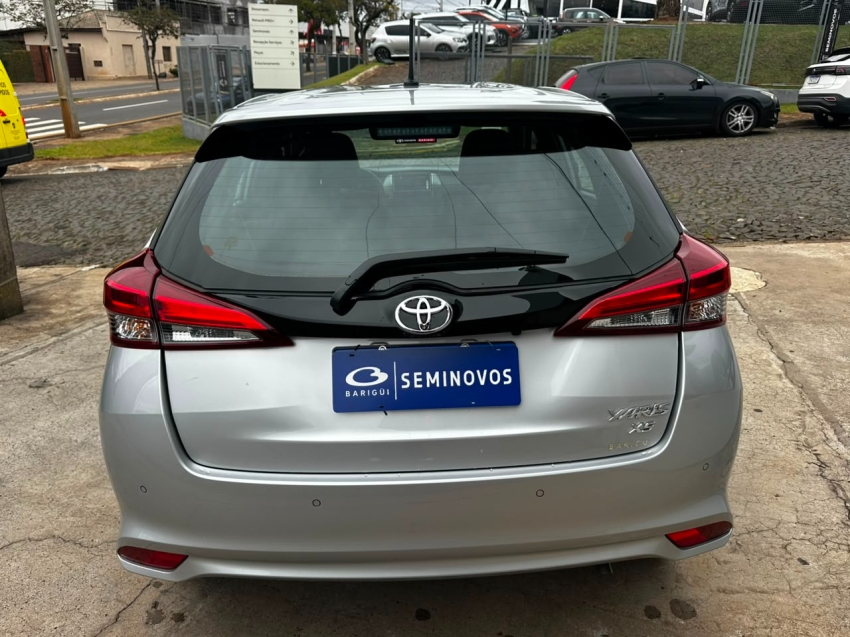 toyota yaris 1.5 16v flex xs multidrive 4p automatico 20254