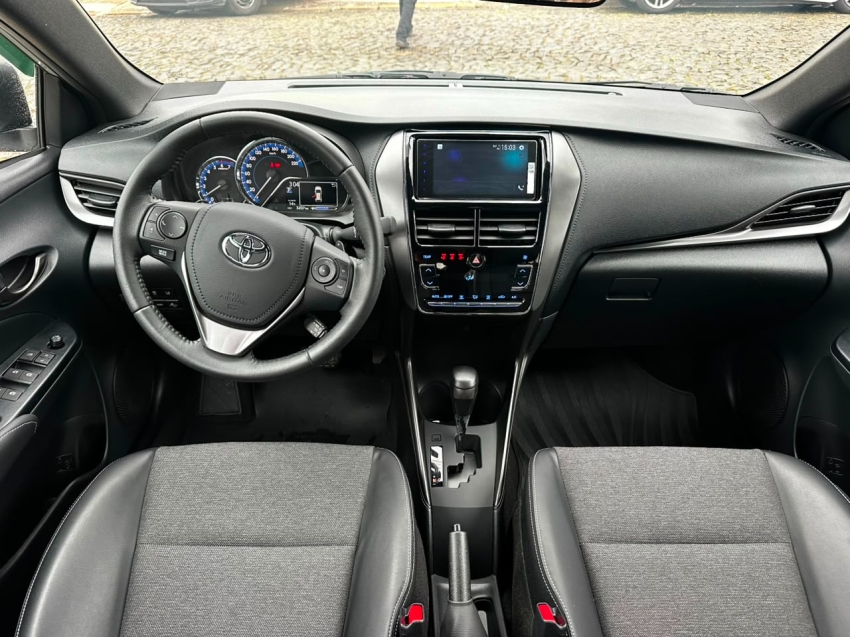 toyota yaris 1.5 16v flex xs multidrive 4p automatico 202513