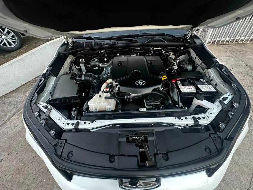 toyota hilux sw4 2.8 d-4d turbo diesel srx platinum 4x4 automatico 4p 20243