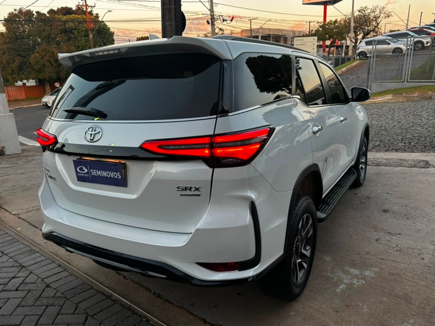 toyota hilux sw4 2.8 d-4d turbo diesel srx platinum 4x4 automatico 4p 20246