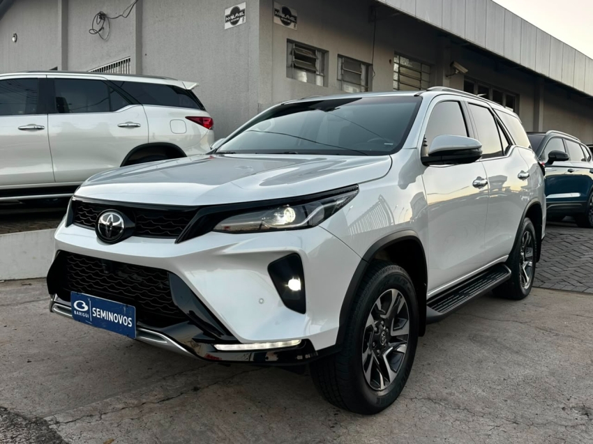 toyota hilux sw4 2.8 d-4d turbo diesel srx platinum 4x4 automatico 4p 20242