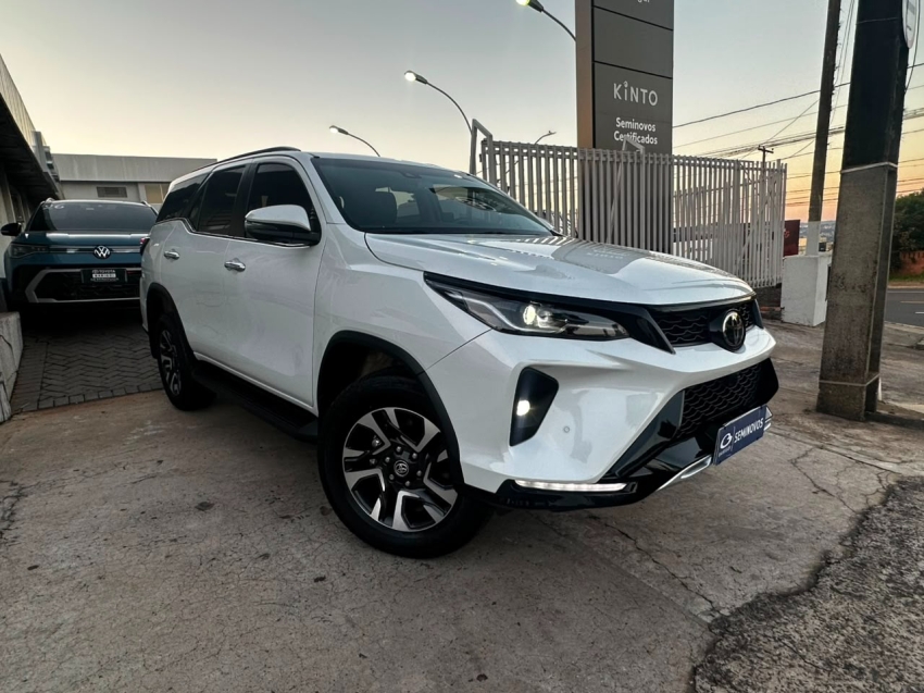 toyota hilux sw4 2.8 d-4d turbo diesel srx platinum 4x4 automatico 4p 20240