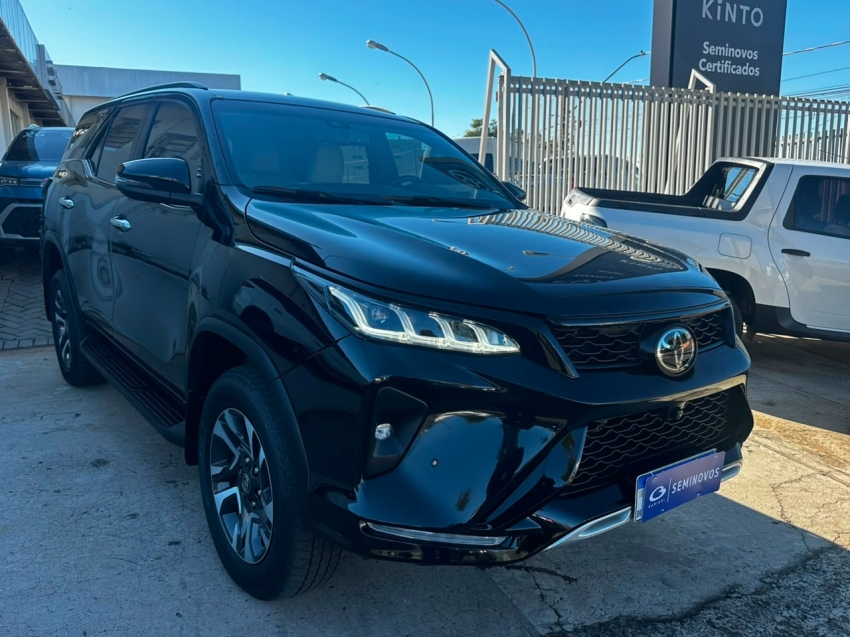 toyota hilux sw4 2.8 d-4d turbo diesel diamond 7l 4x4 automatico 4p 20240