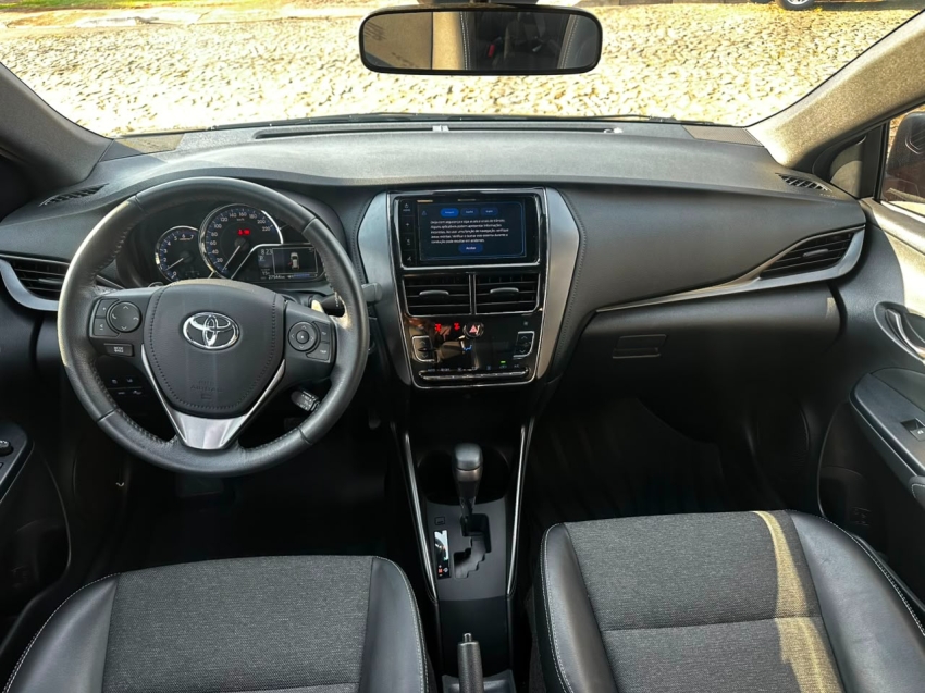 toyota yaris 1.5 16v flex xs multidrive 4p automatico 20248