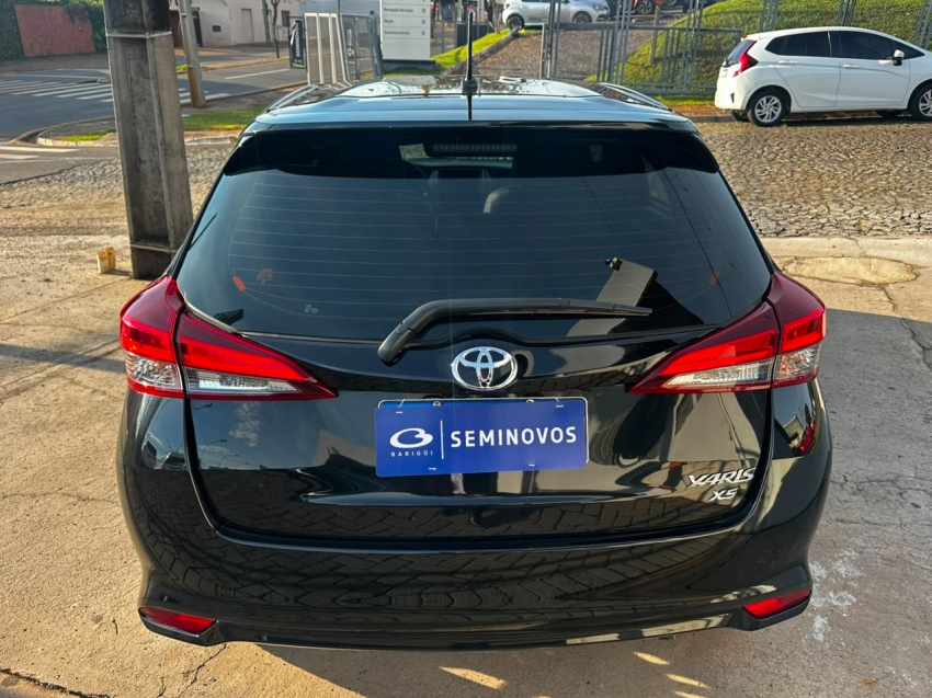 toyota yaris 1.5 16v flex xs multidrive 4p automatico 20245