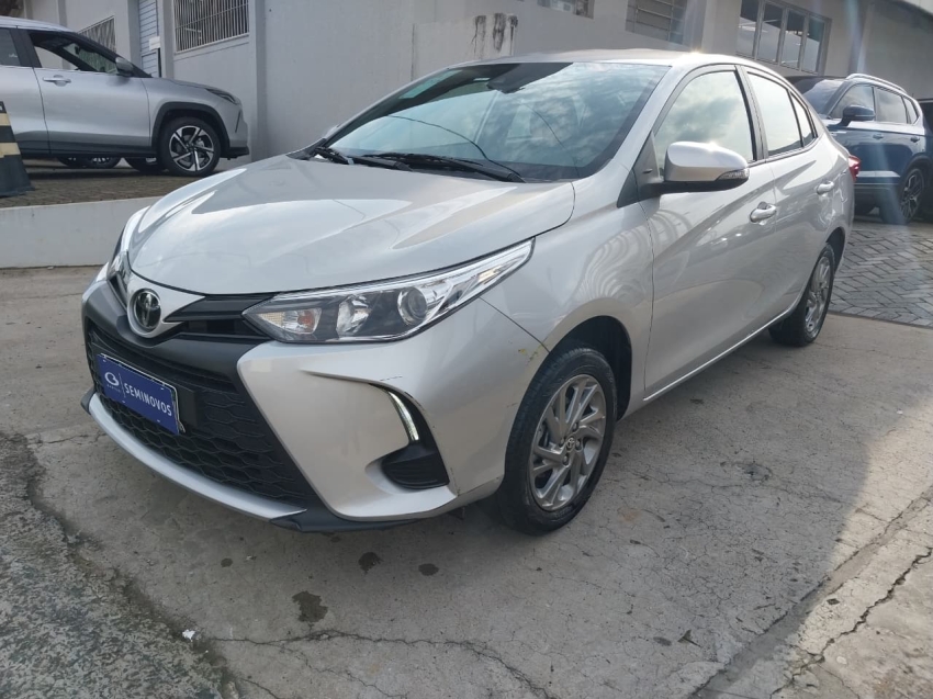 toyota yaris 1.5 16v flex sedan xs multidrive 4p automatico 20242