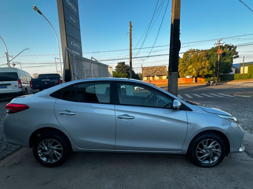toyota yaris 1.5 16v flex sedan xs multidrive 4p automatico 20243