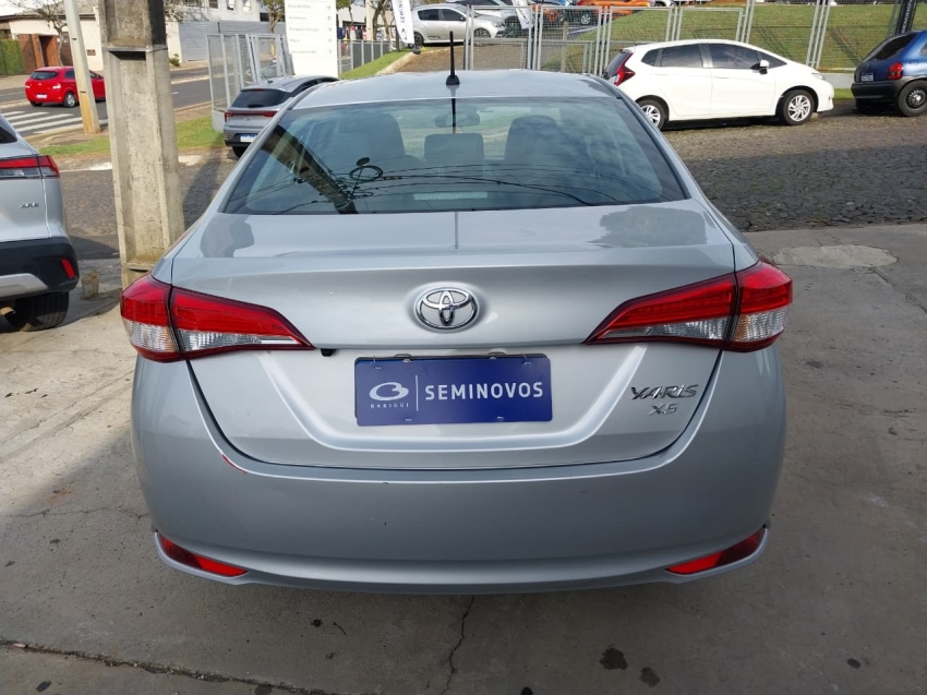 toyota yaris 1.5 16v flex sedan xs multidrive 4p automatico 20244