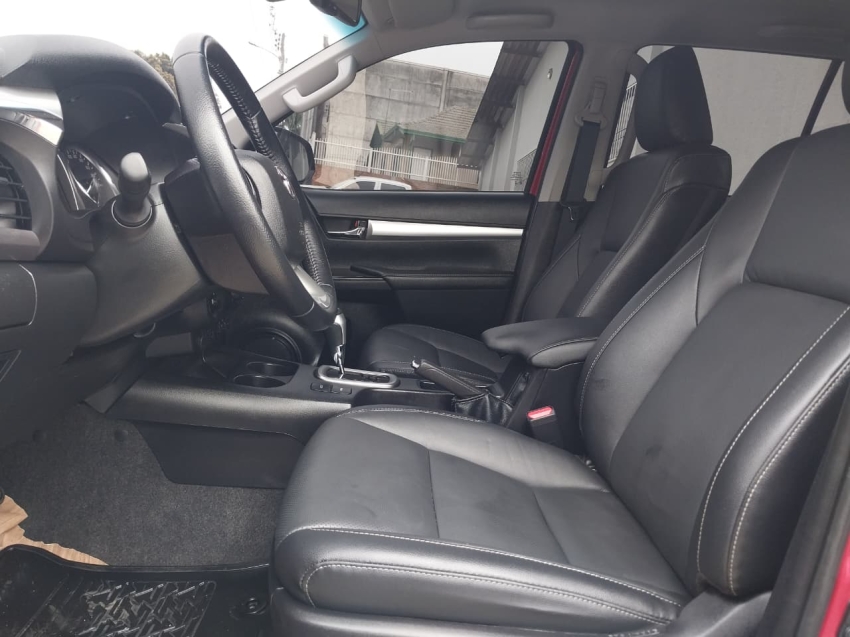 toyota hilux 2.8 d-4d turbo diesel cd srx 4x4 automatico 4p 202511