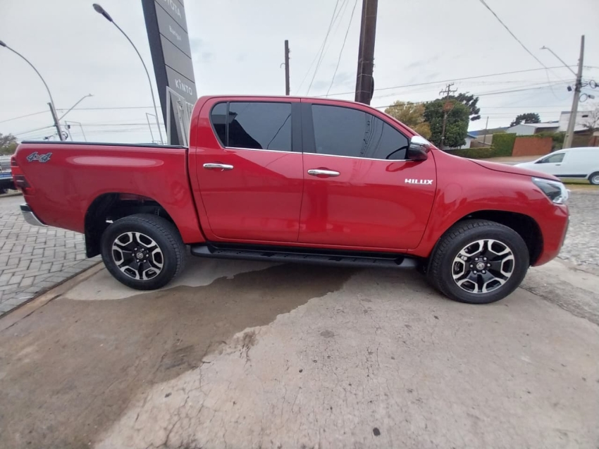toyota hilux 2.8 d-4d turbo diesel cd srx 4x4 automatico 4p 20257