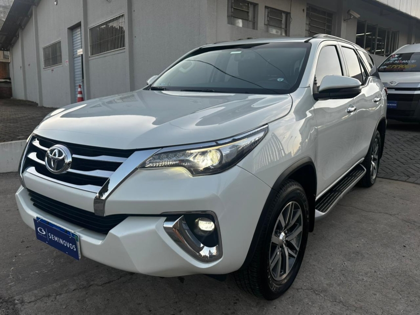 toyota hilux sw4 2.8 srx 4x4 16v turbo intercooler diesel 4p automatico 5p 20192