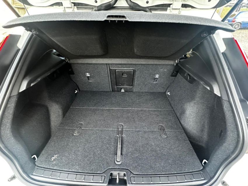 volvo xc40 1.5 t5 recharge r-design geartronic hibrido 5p automatico 202014