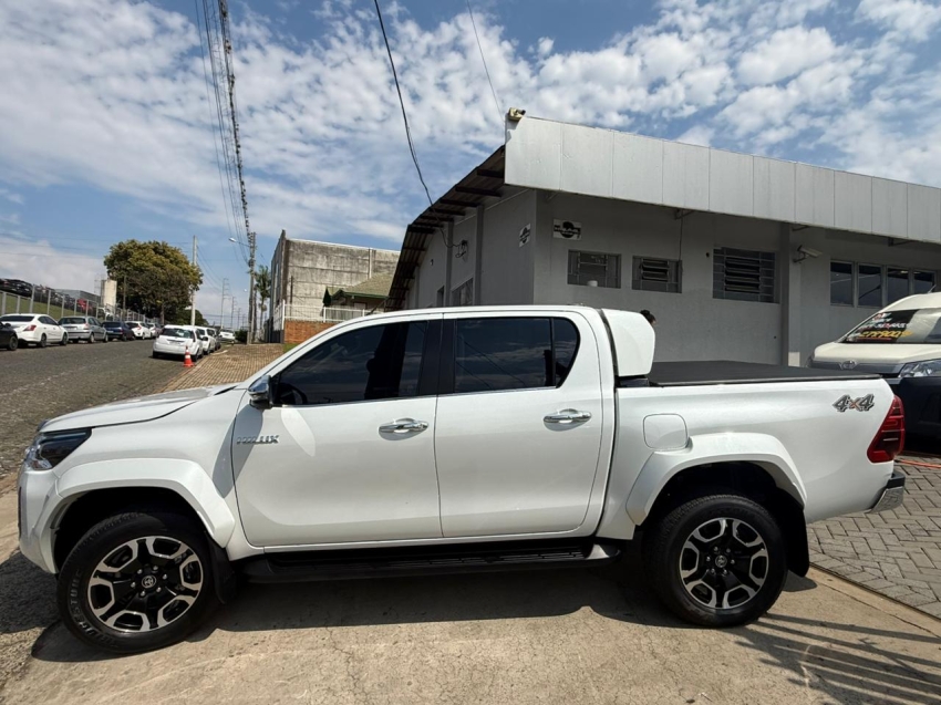 toyota hilux 2.8 d-4d turbo diesel cd srx plus 4x4 automatico 4p 20253