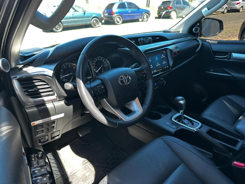 toyota hilux 2.8 d-4d turbo diesel cd srx 4x4 automatico 4p 20258