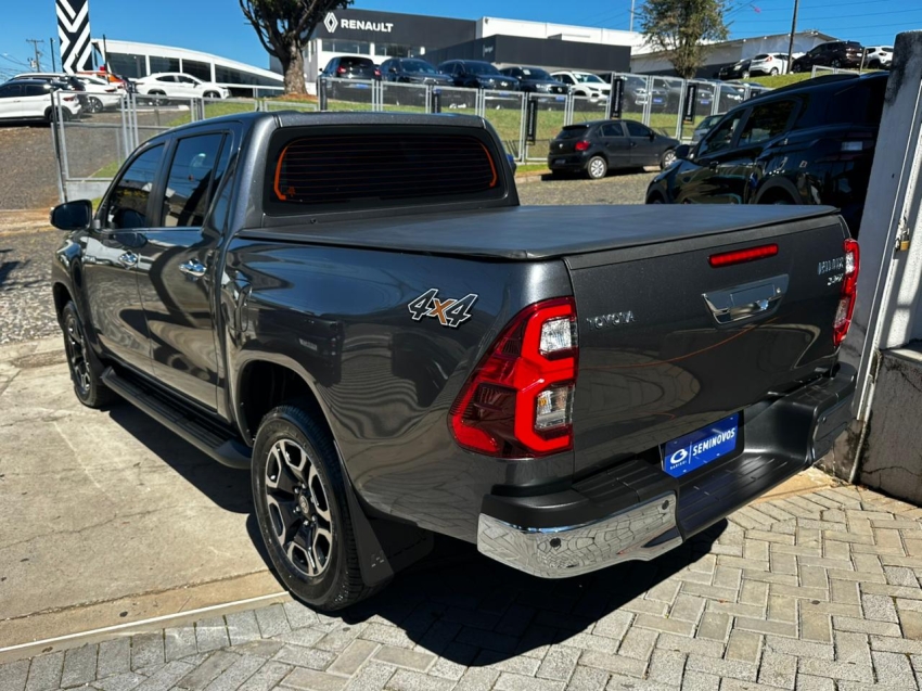 toyota hilux 2.8 d-4d turbo diesel cd srx 4x4 automatico 4p 20255