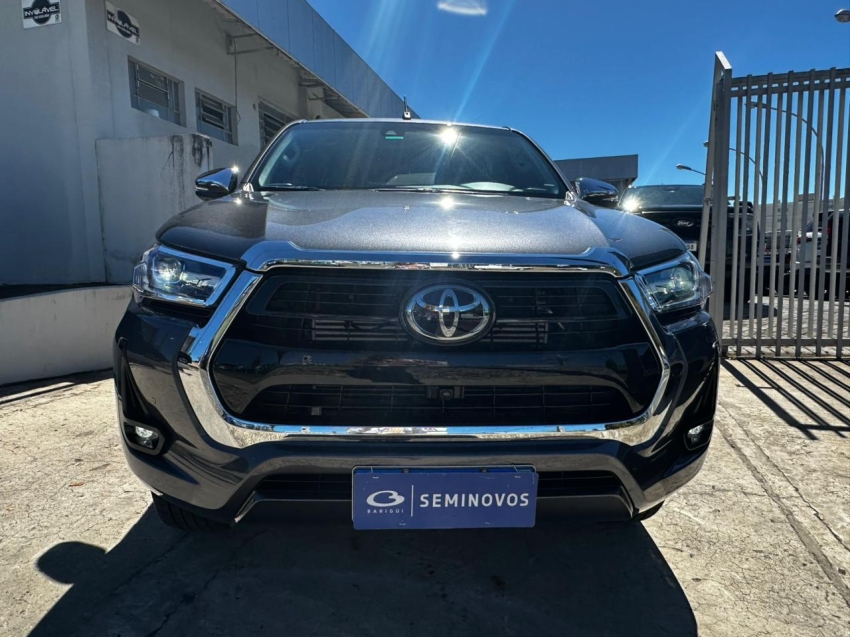 toyota hilux 2.8 d-4d turbo diesel cd srx 4x4 automatico 4p 20251