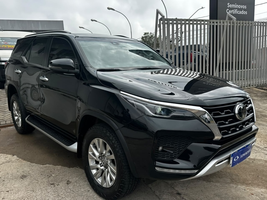 toyota hilux sw4 2.8 d-4d turbo diesel srx 4x4 automatico 5p 20210