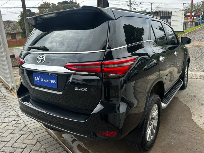 toyota hilux sw4 2.8 d-4d turbo diesel srx 4x4 automatico 5p 20216