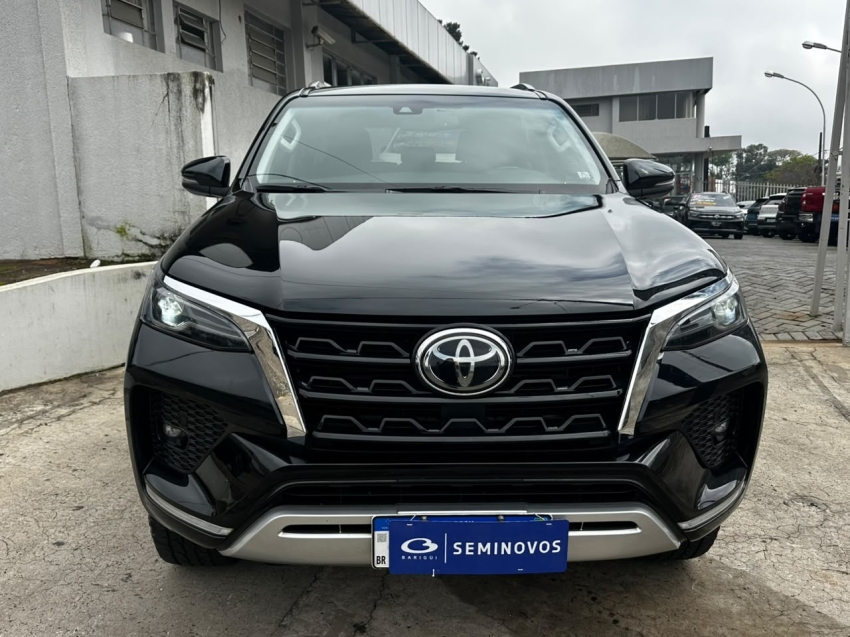 toyota hilux sw4 2.8 d-4d turbo diesel srx 4x4 automatico 5p 20211