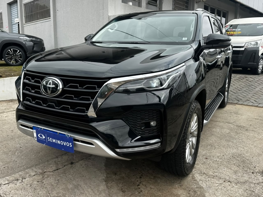 toyota hilux sw4 2.8 d-4d turbo diesel srx 4x4 automatico 5p 20212
