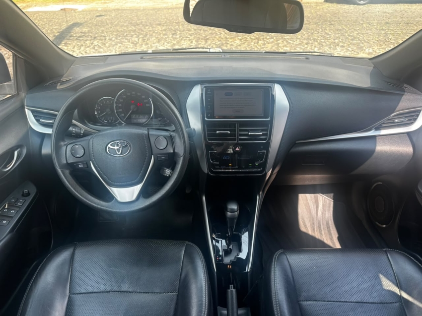toyota yaris 1.3 16v flex xl plus tech multidrive 4p automatico 20198