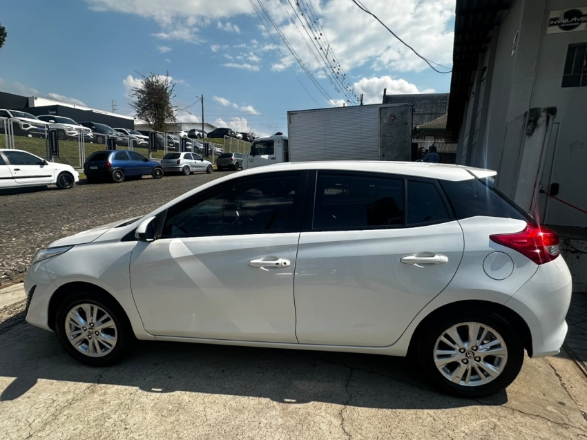 toyota yaris 1.3 16v flex xl plus tech multidrive 4p automatico 20193