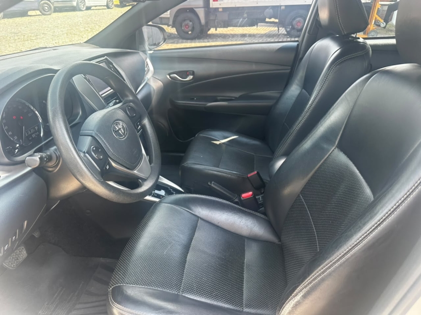 toyota yaris 1.3 16v flex xl plus tech multidrive 4p automatico 20199