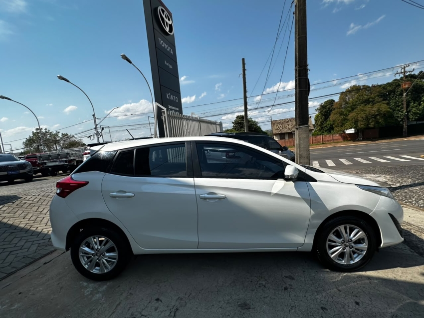 toyota yaris 1.3 16v flex xl plus tech multidrive 4p automatico 20194