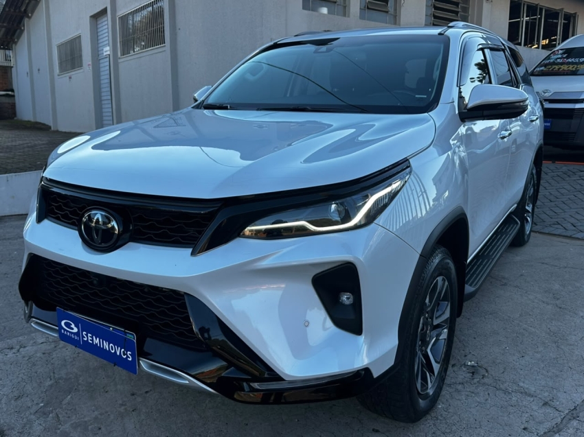 toyota hilux sw4 2.8 d-4d turbo diesel srx platinum 7l 4x4 automatico 5p 20252