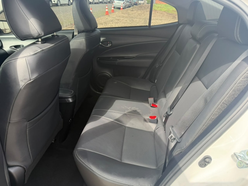 toyota yaris 1.5 16v flex sedan xls multidrive 4p automatico 202415