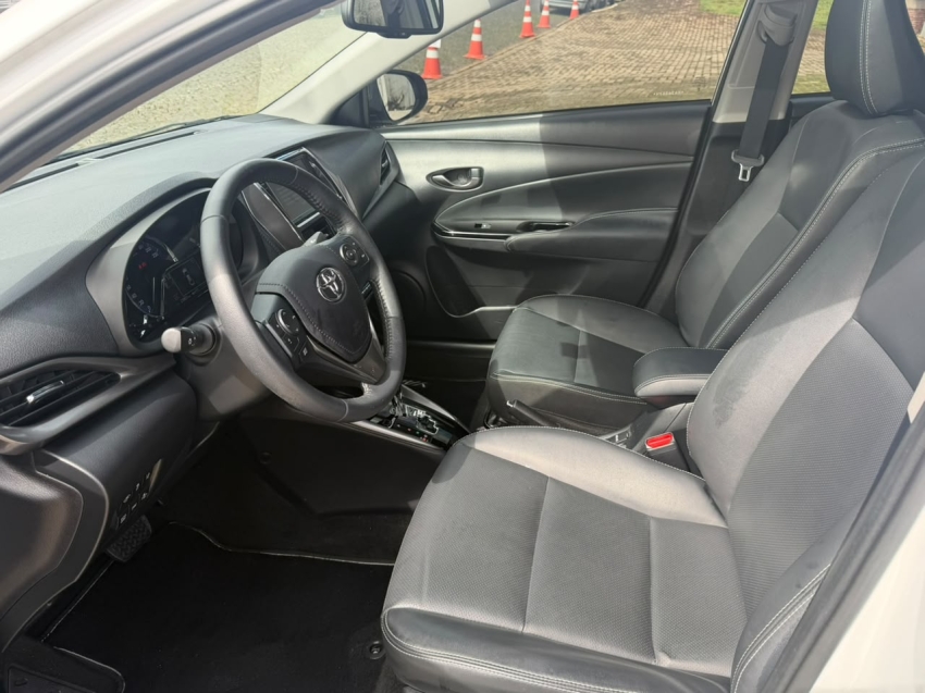 toyota yaris 1.5 16v flex sedan xls multidrive 4p automatico 202411
