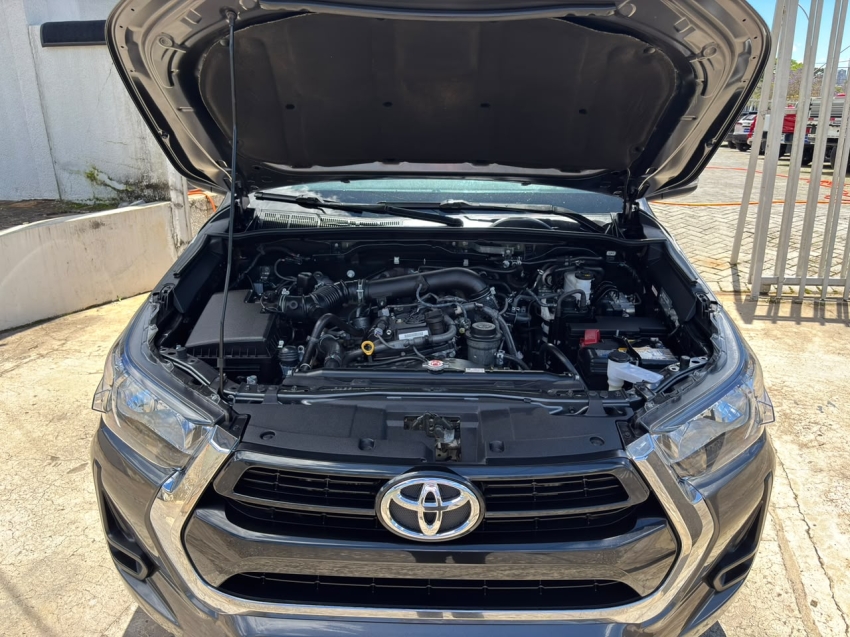 toyota hilux 2.7 vvt-i flex cd srv 4x4 automatico 4p 202116