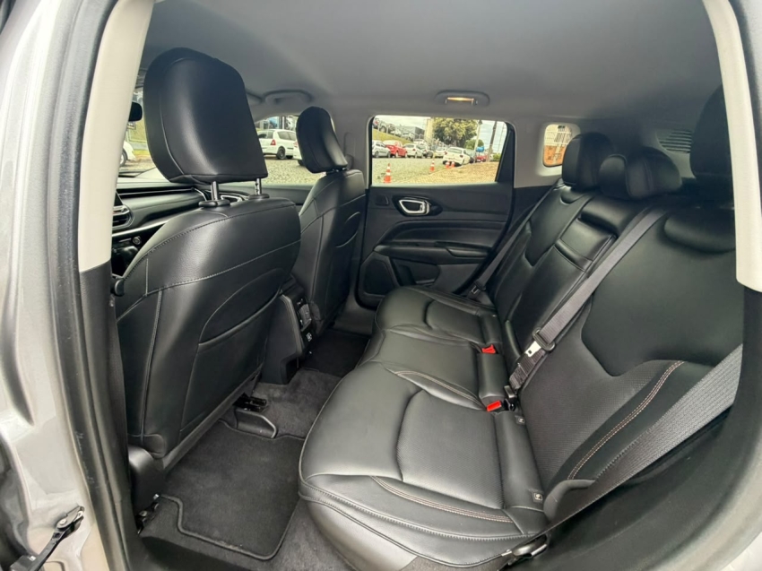 jeep compass 1.3 t270 turbo flex limited at6 4p automatico 202411