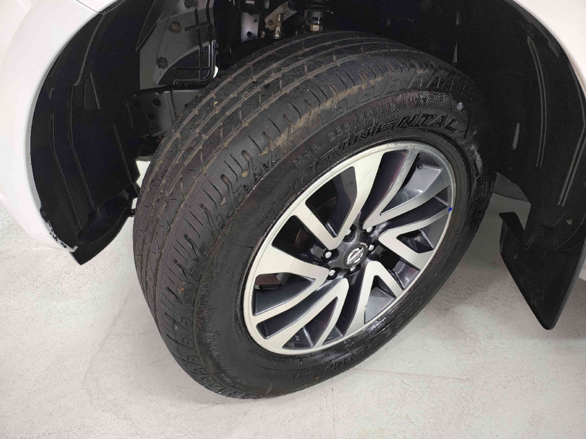nissan frontier 2.3 16v turbo diesel le cd 4x4 automatico 4p 2021