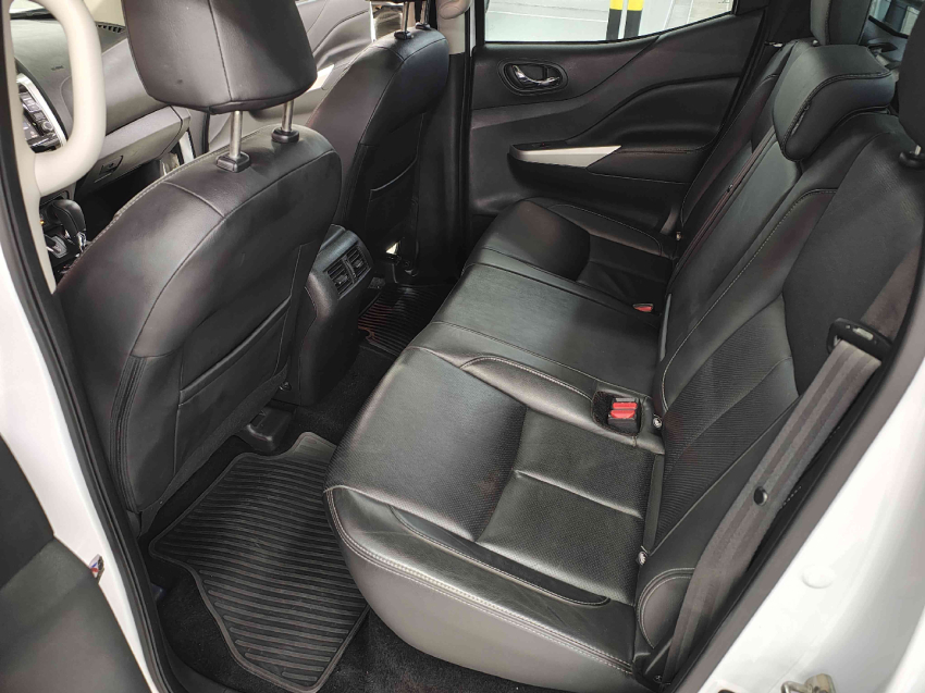 nissan frontier 2.3 16v turbo diesel le cd 4x4 automatico 4p 2021