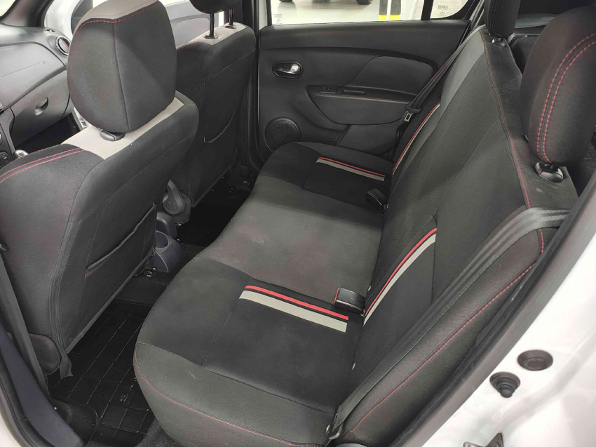 renault sandero 2.0 16v hi-flex rs manual 2019