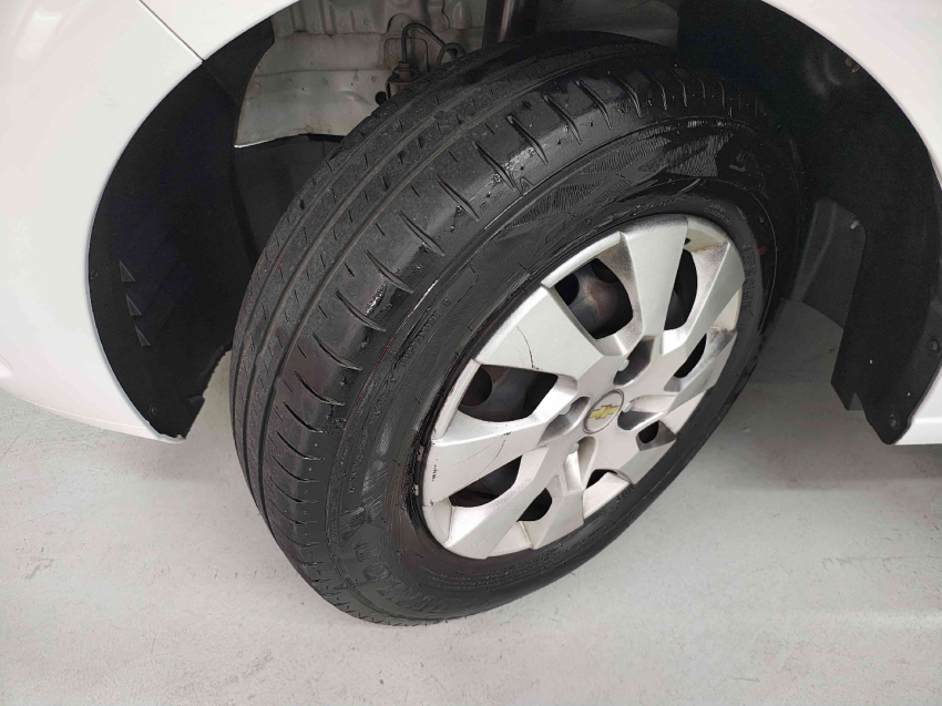 chevrolet onix 1.0 mpfi lt 8v flex 4p manual 2015