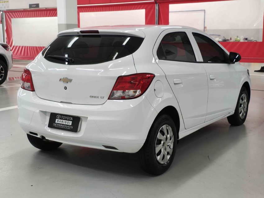 chevrolet onix 1.0 mpfi lt 8v flex 4p manual 2015