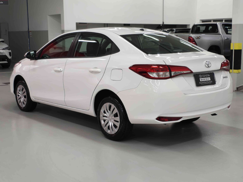 toyota yaris 1.5 16v flex sedan xl multidrive 4p automatico 2025
