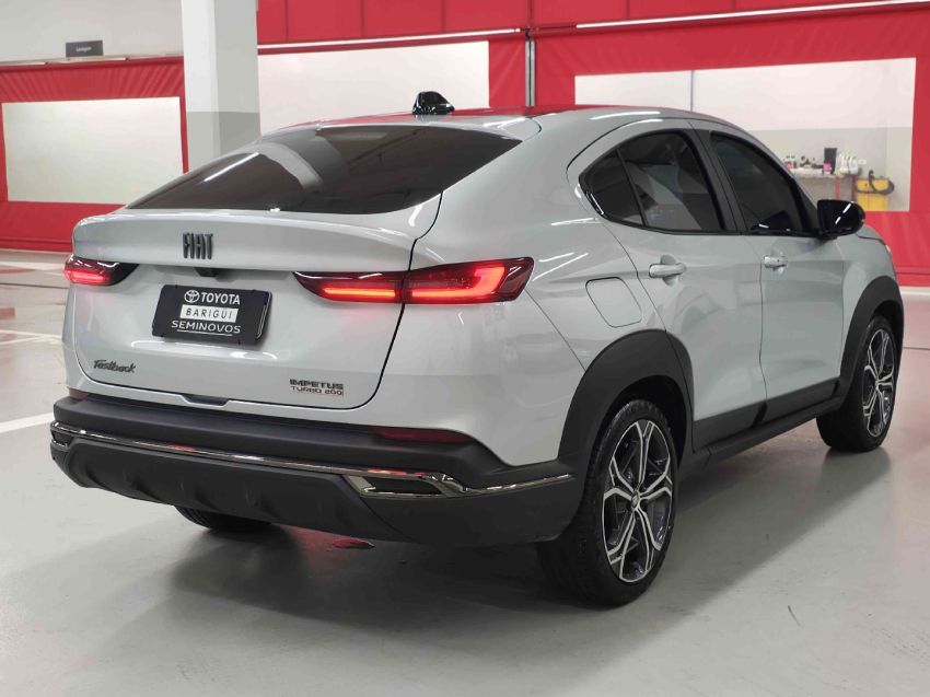 fiat fastback 1.0 turbo 200 flex impetus cvt 4p automatico 2024