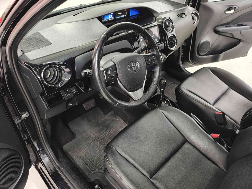 toyota etios 1.5 xls sedan 16v flex 4p automatico 2017