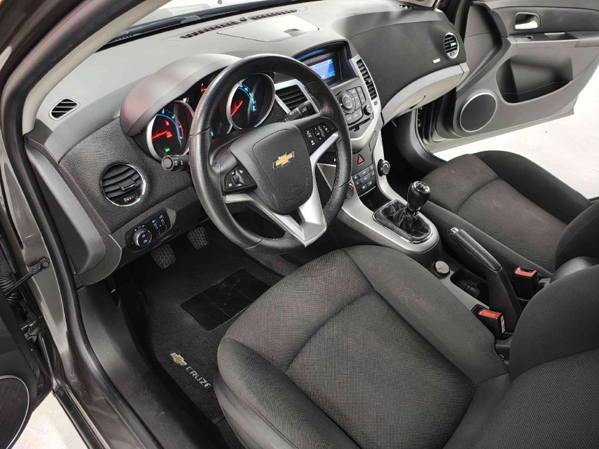 chevrolet cruze 1.8 lt 16v flex 4p manual 2014