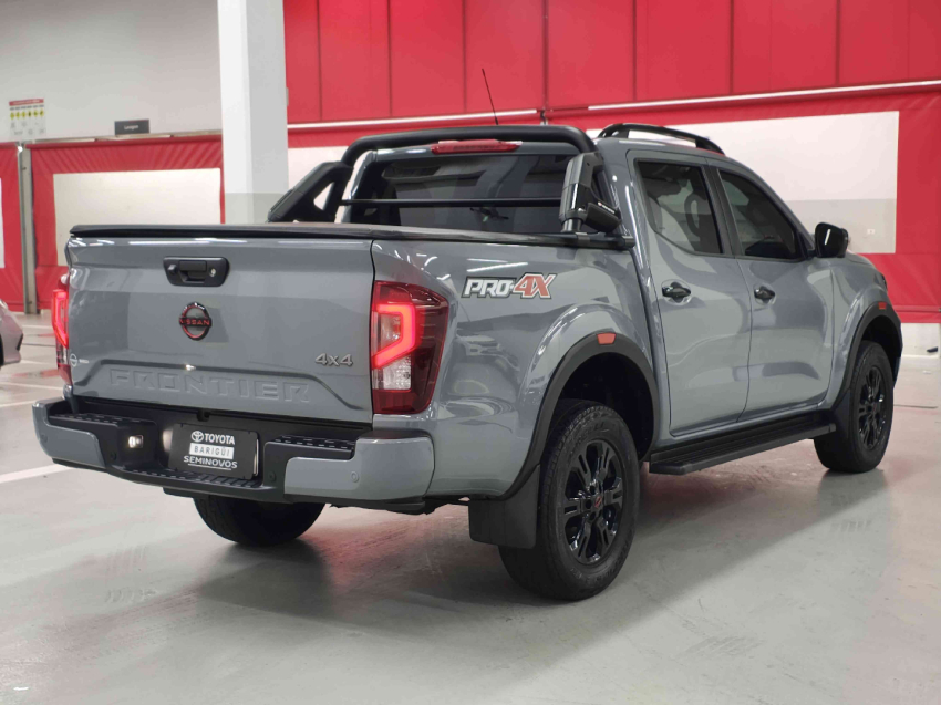 nissan frontier 2.3 16v turbo diesel pro4x cd 4x4 automatico 4p 2024