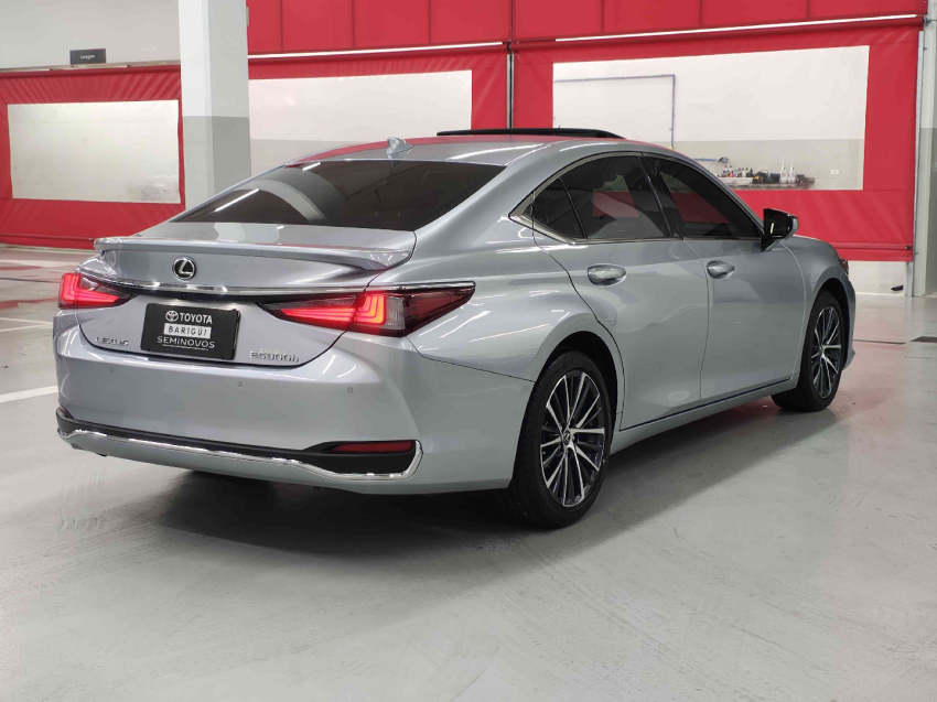 lexus es 300h 2.5 16v hibrido luxury cvt 4p automatico 2025