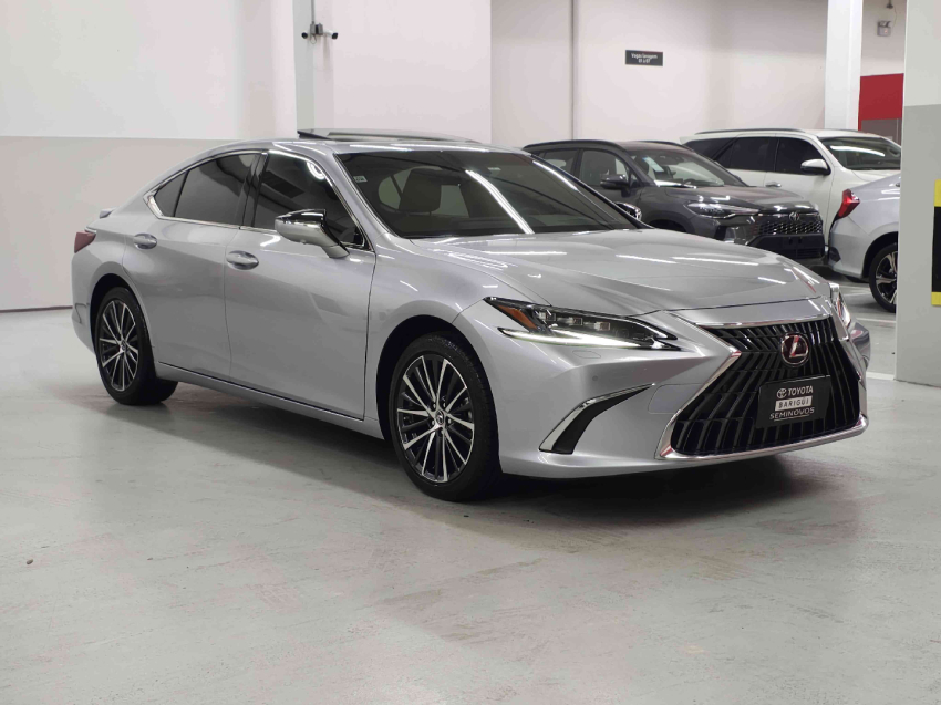 lexus es 300h 2.5 16v hibrido luxury cvt 4p automatico 2025