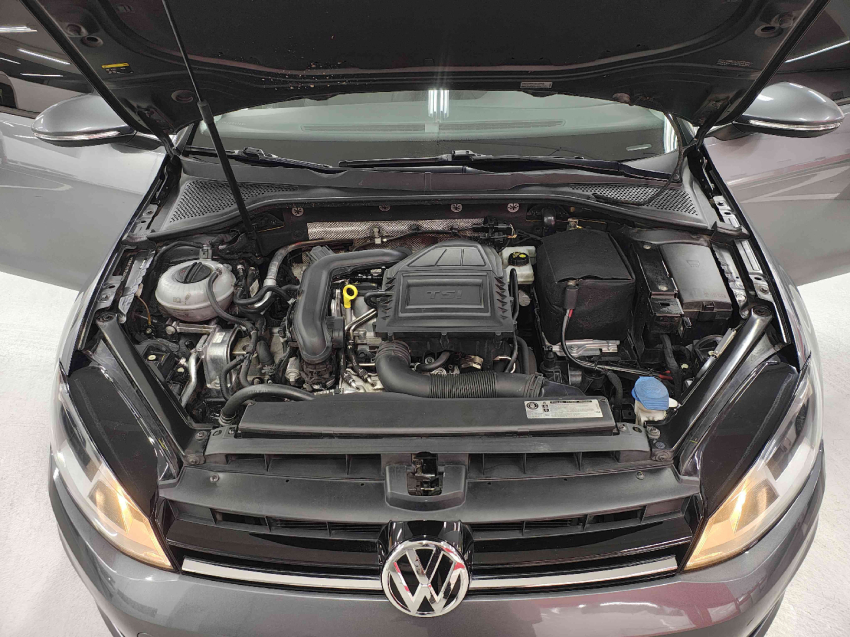 volkswagen golf 1.0 tsi comfortline 12v total flex 4p manual 2017