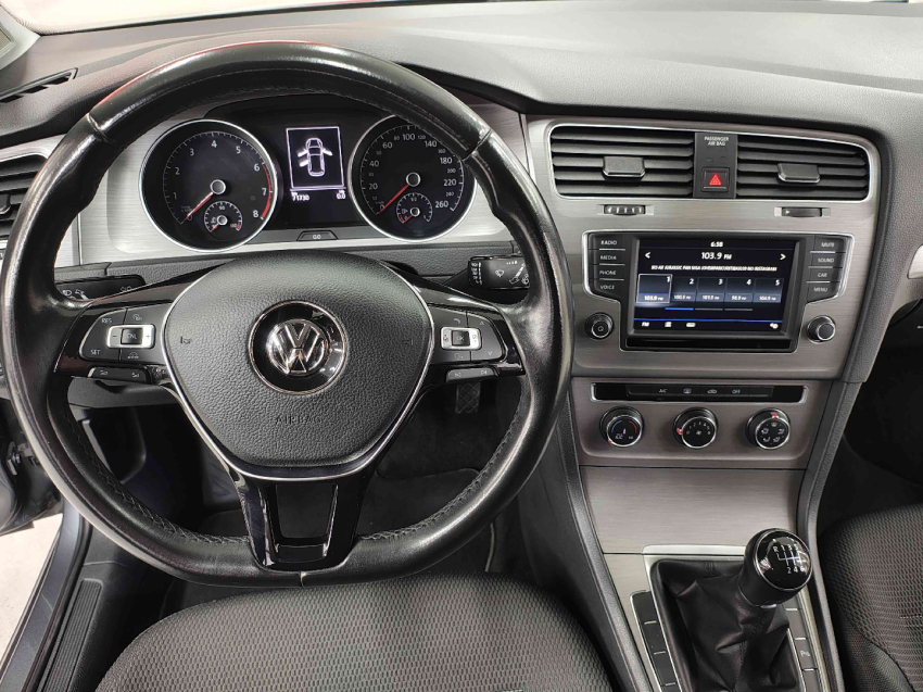 volkswagen golf 1.0 tsi comfortline 12v total flex 4p manual 2017