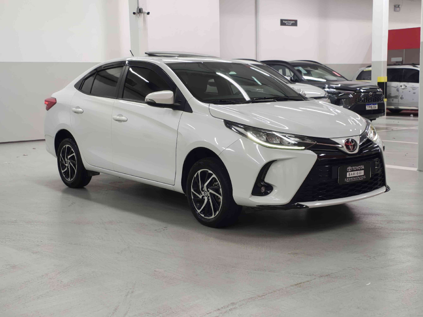 toyota yaris 1.5 16v flex sedan xls multidrive 4p automatico 2024
