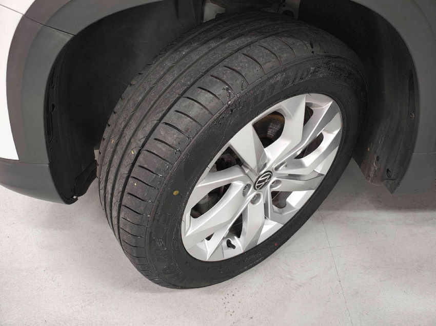 volkswagen taos 1.4 250 tsi total flex comfortline automatico 4p 2022
