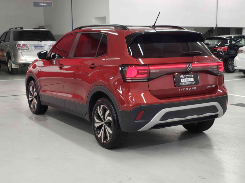 volkswagen t-cross 1.0 200 tsi total flex automatico 4p 2025